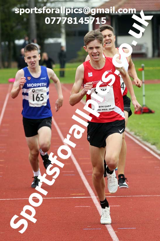 800 metres, NECAA Open Meeting, Morpeth, Sunday, September 27th. David T. Hewitson/Sports for All Pics